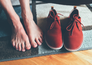 The Right Shoes for Preventing Nail Fungus Person’s Feet After Toenail Fungus Treatment
